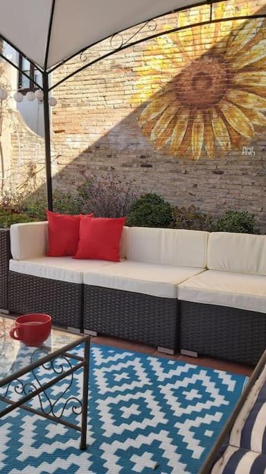Small Room In Sants With Huge Terrace Barcelona Exterior photo